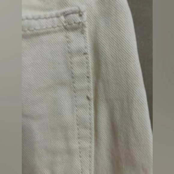 Brandy Melville J. Galt Brielle Bootcut Low Rise Jeans. Cream. Size small - Picture 7 of 10